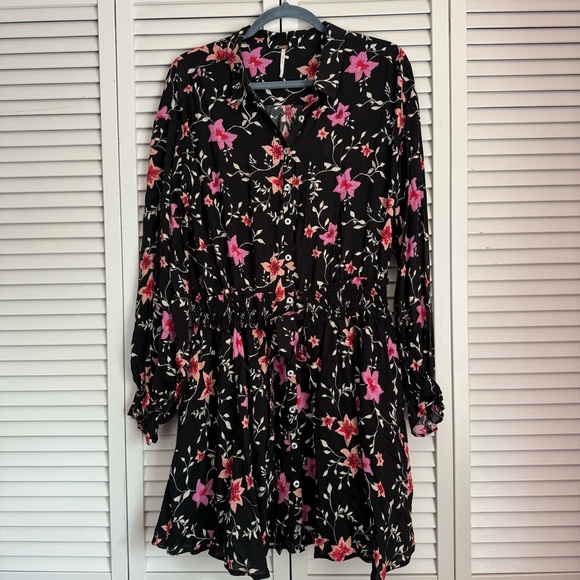 Free People Lighten Up Floral Long Sleeve Black Mini Dress Size Medium - Picture 2 of 12